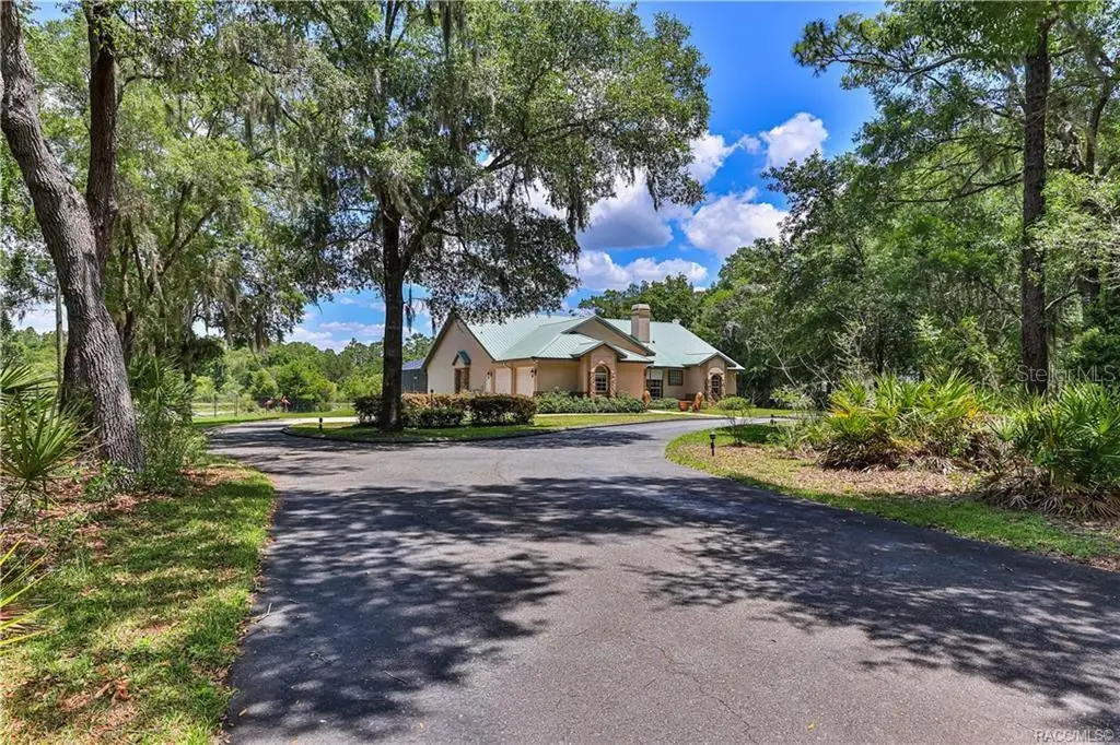 5215 N Honeycreek Terrace, Crystal River, FL 34428 - #1