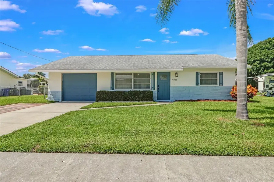 4711 Forest Glen Drive, North Fort Myers, FL 33903 - #2