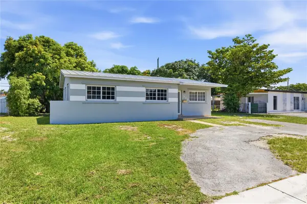 998 W 68th Street, HIALEAH, FL 33014