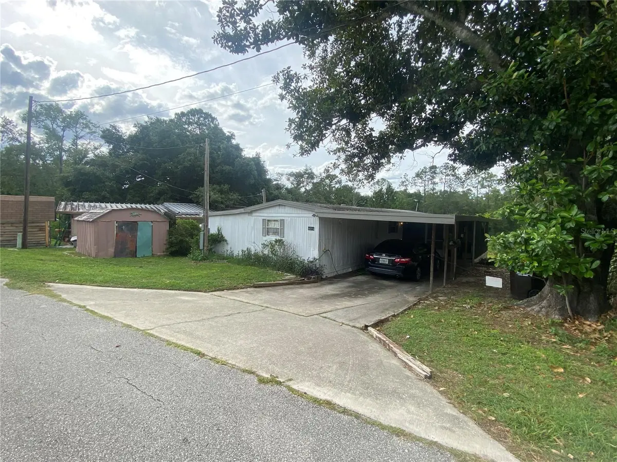18385 SE 18th Street Road, Silver Springs, FL 34488 - #1