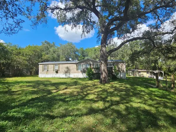18111 SE 24th Street, SILVER SPRINGS, FL 34488