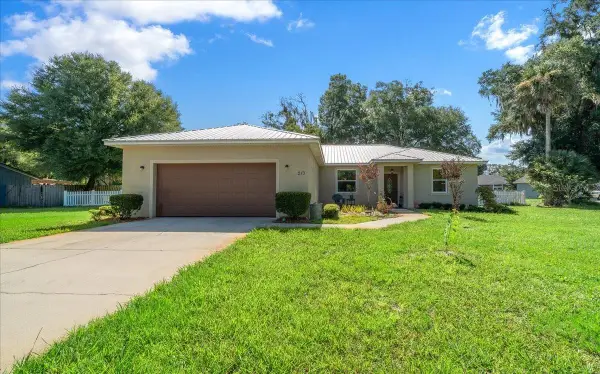 213 Grand Avenue, DELAND, FL 32720