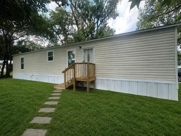 862 NE Coldwater Avenue, LAKE CITY, FL 32055