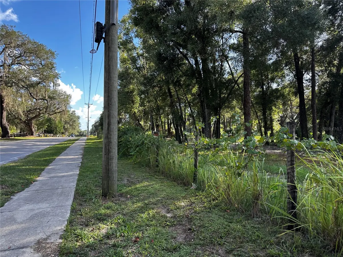 418 N Pine Street, Bronson, FL 32621 - #1