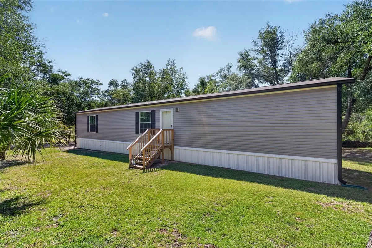 18850 SE 93rd Street, Ocklawaha, FL 32179 - #1