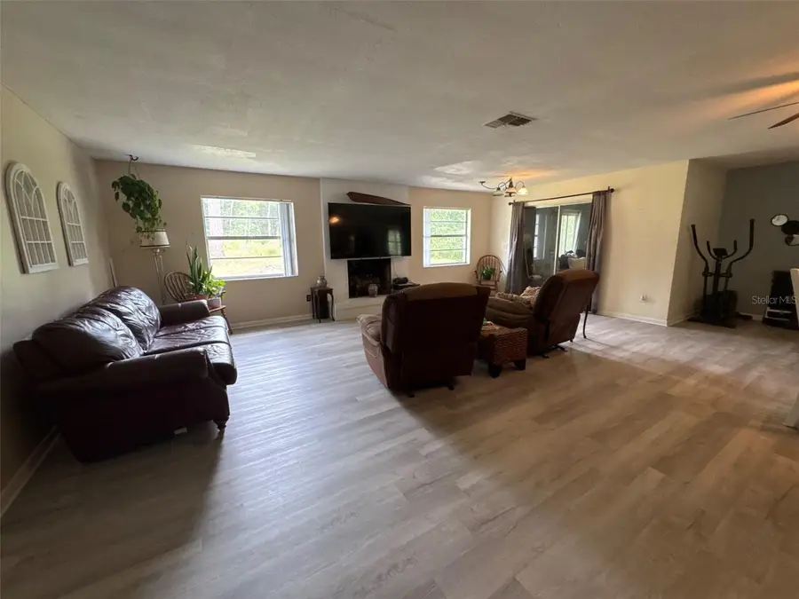 937 N Mcgowan Avenue, Crystal River, FL 34429 - #2
