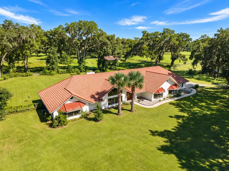 553 NE 205th Avenue, Williston, FL 32696 - #2
