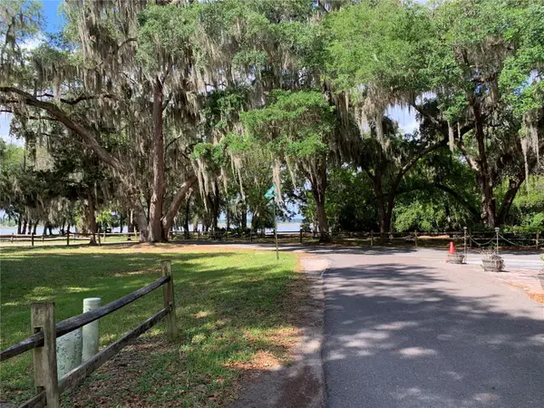 25145 140th Loop Ne #26, FORT MC COY, FL 32134