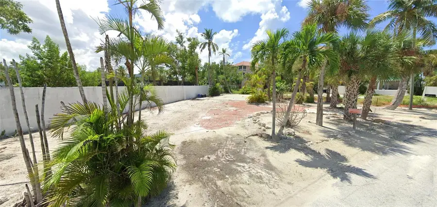 128 Strandview Avenue, Fort Myers Beach, FL 33931 - #2