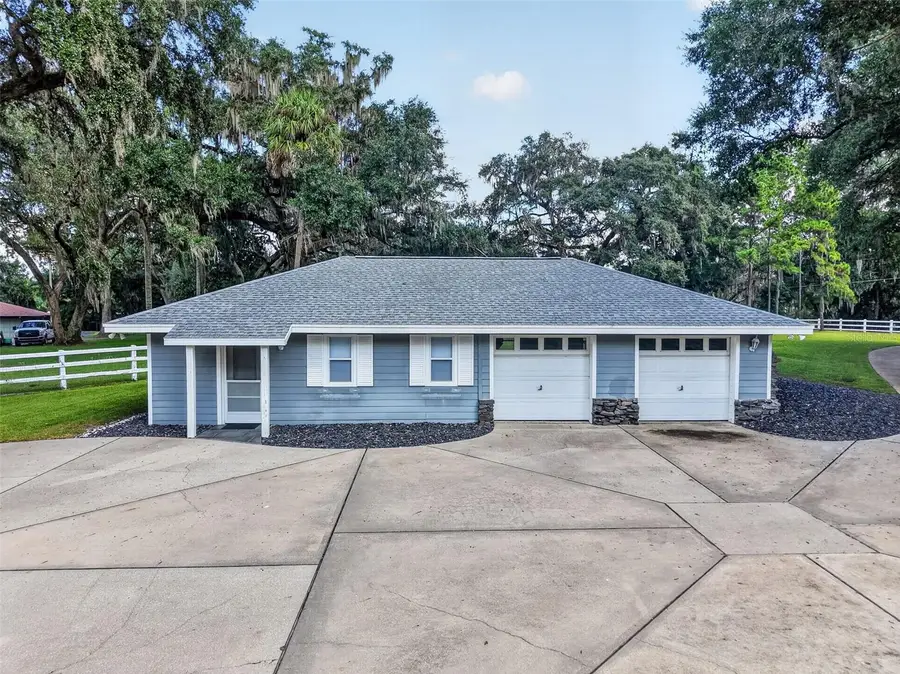 15050 SE 140th Avenue Road, Weirsdale, FL 32195 - #3