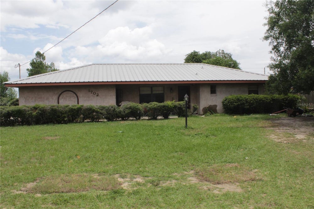 1702 W Batavia Road, AVON PARK, FL 33825 BHGRE