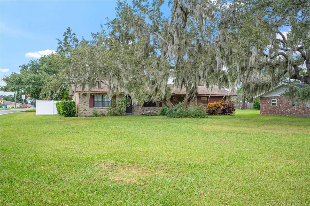 101 Lakeview Drive, Auburndale, FL 33823 - Image #1