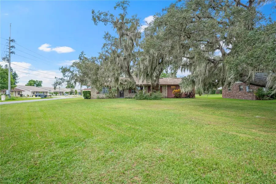101 Lakeview Drive, Auburndale, FL 33823 - Image #2