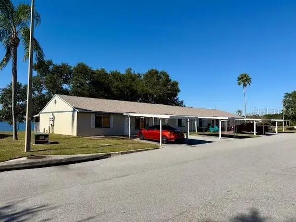 207 Winter Ridge Boulevard #4, WINTER HAVEN, FL 33881