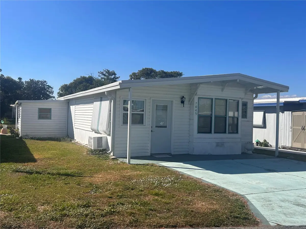 7045 Fairview Village Circle, Winter Haven, FL 33881 - Image #1