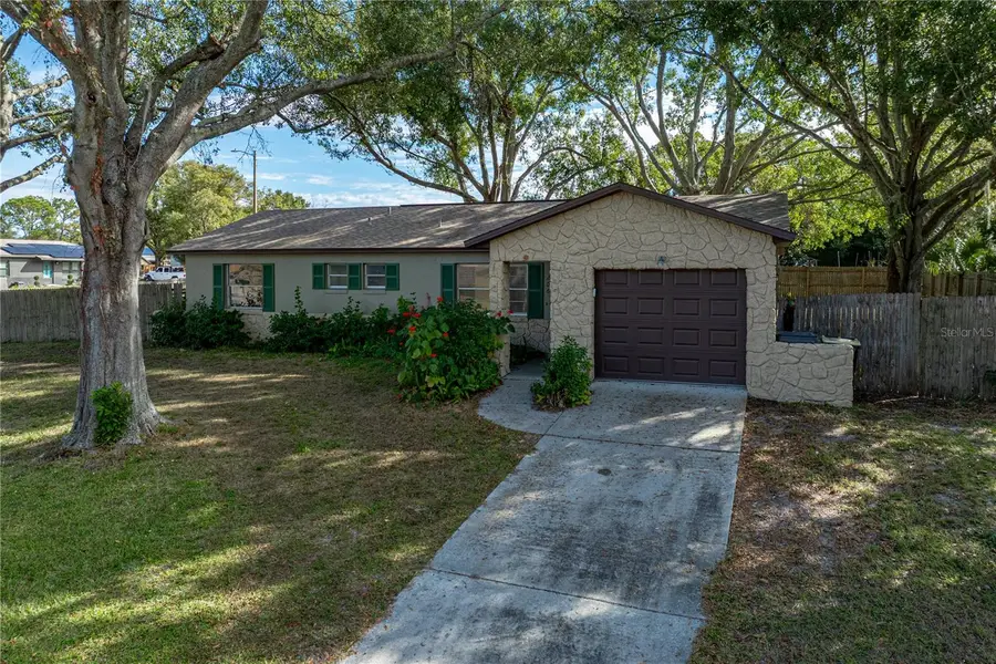 206 Lake Thomas Drive, Winter Haven, FL 33880 - Image #2