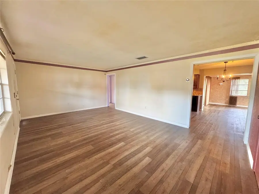 137 Lowell Road, Winter Haven, FL 33884 - Image #2