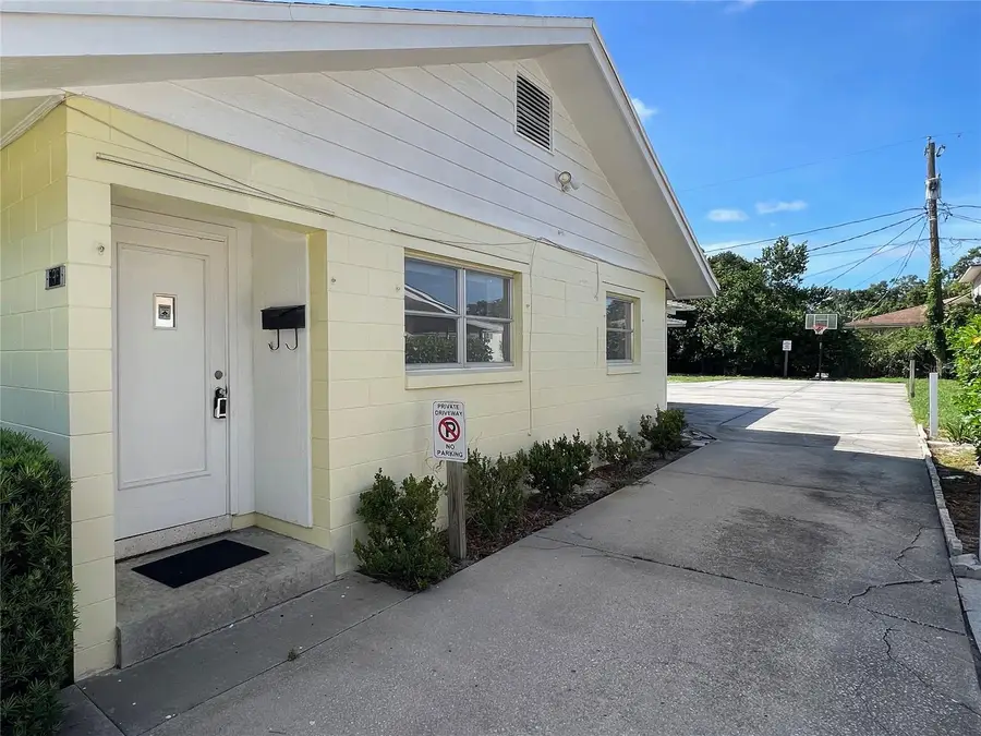 696 Avenue C Se, Winter Haven, FL 33880 - Image #2