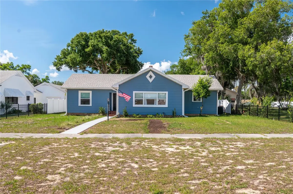 414 E Bullard Avenue, Lake Wales, FL 33853 - #1