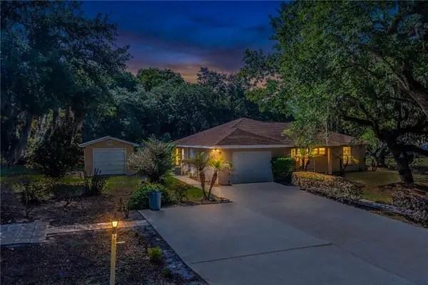 33 Pinewood Drive, HAINES CITY, FL 33844