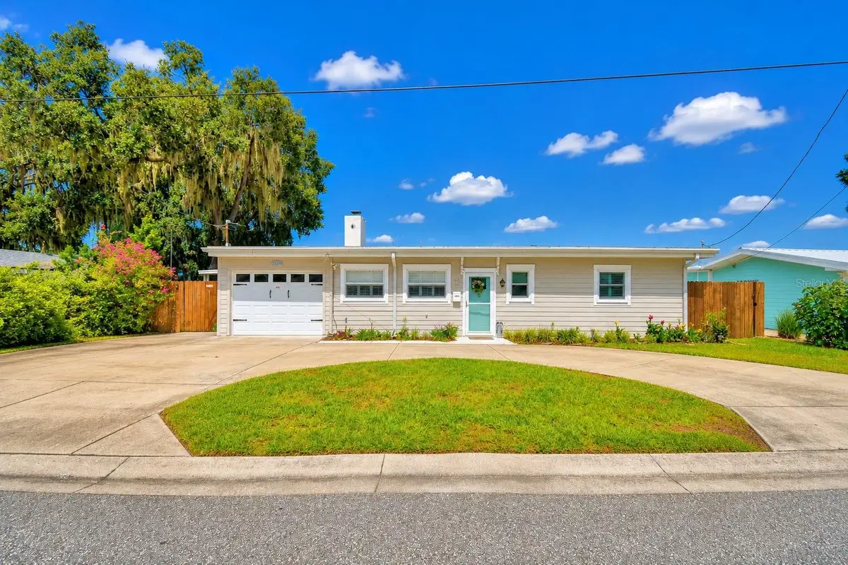 1620 17th Street Nw, Winter Haven, FL 33881 - #1