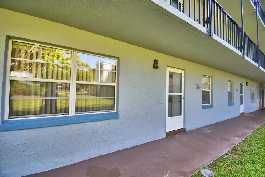 333 Lake Howard Dr Nw #102D, Winter Haven, FL 33880 - #2