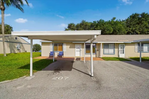 207 Winter Ridge Boulevard #4, WINTER HAVEN, FL 33881