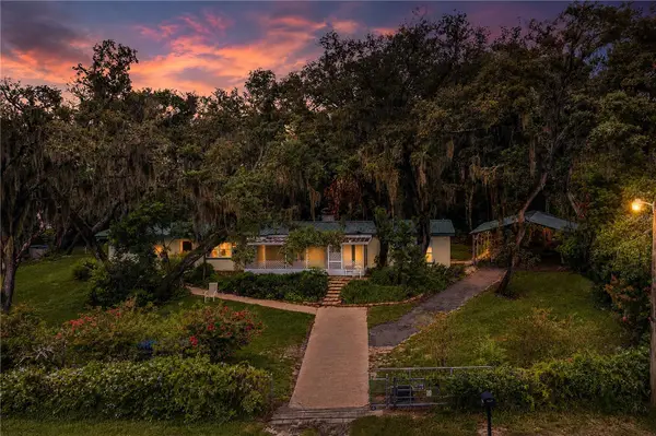 490 Twin Lakes Boulevard, LAKE ALFRED, FL 33850