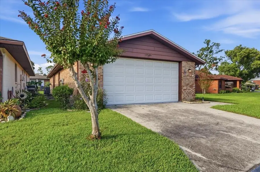 478 Lake Carolyn Circle, Lakeland, FL 33813 - #2
