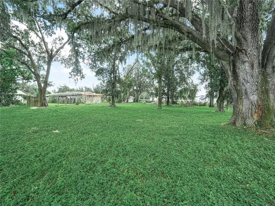 3102 Thonotosassa Road, Plant City, FL 33565 - #3