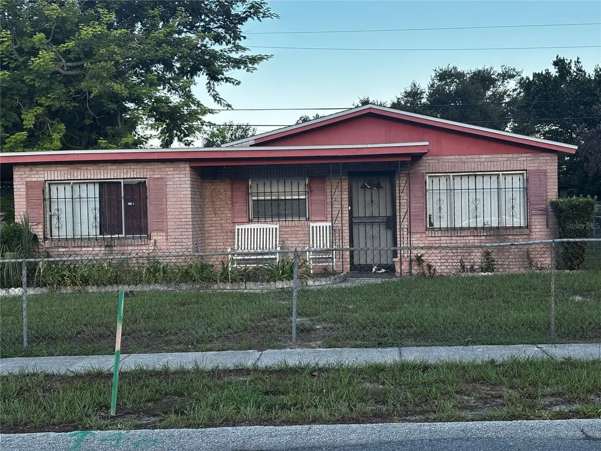 2211 9th Street Ne, Winter Haven, FL 33881 - #1