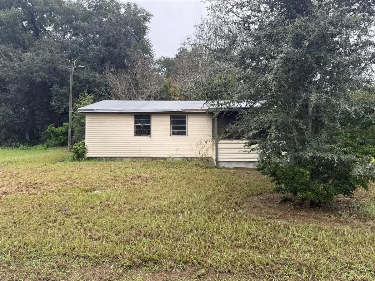 817 Se Pine Ave, Fort Meade, FL 33841 - #1