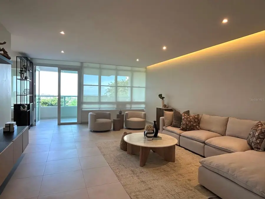 Carr 833 Cond. Plaza Del Prado #302, Guaynabo, PR 00969 - Image #2