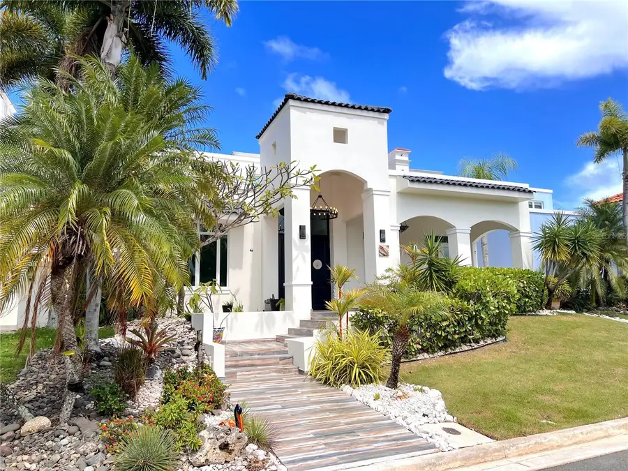 3 Malachite, Vega Alta, PR 00692 - Image #2