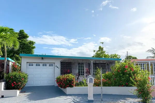 381 Jardin De Versalles Street #B-1, VEGA BAJA, PR 00693