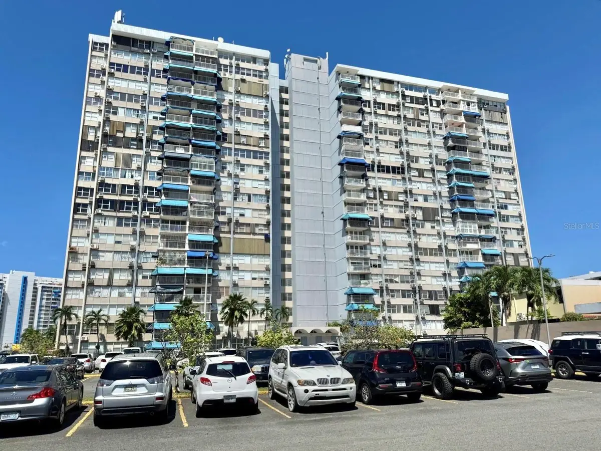 709 Hermanos Rodriguez Emma #1704, Carolina, PR 00979 - Image #1