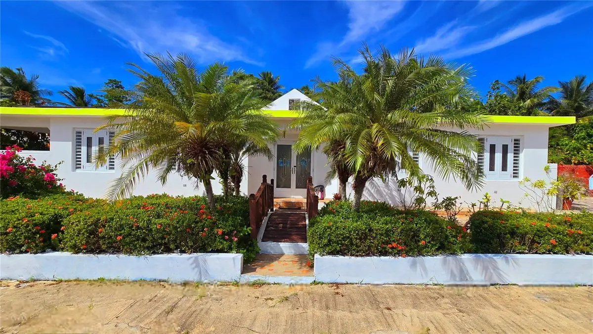 FELICIDAD Urb. Alturas De Cerro Gordo I Y Ii #2-D, Vega Alta, PR 00692 - Image #1