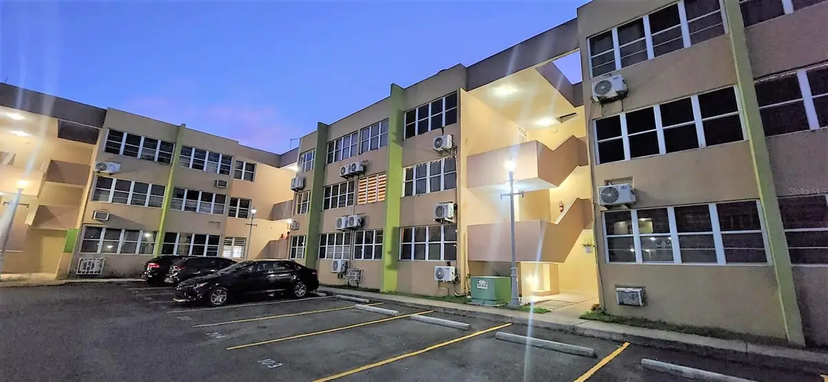 Urb. San Ciprian I Calle Victoria #205, Carolina, PR 00985 - Image #1