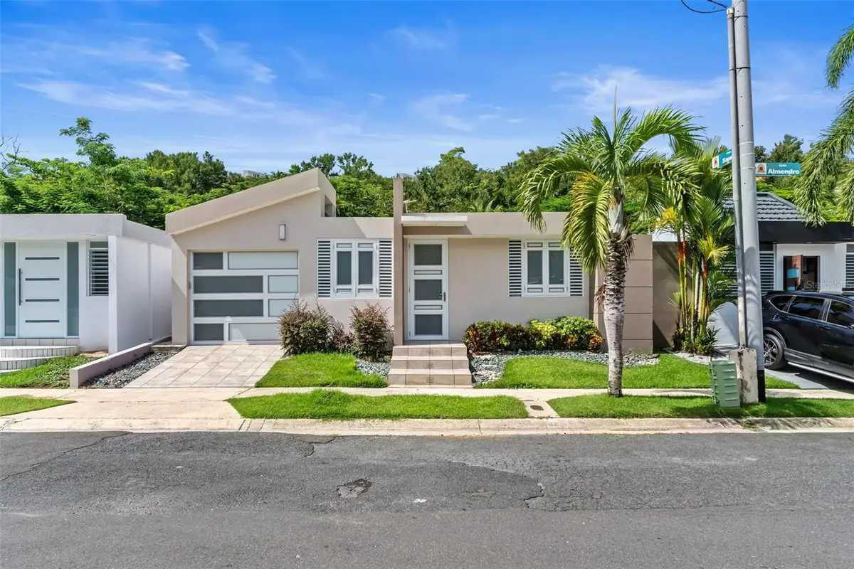 Almendro Los Colobos Park #AA27, Carolina, PR 00987 - Image #1