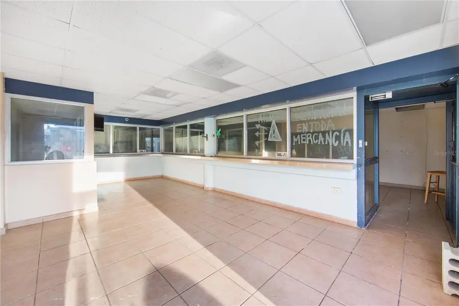 2043 Avenida Borinquen, San Juan, PR 00915 - Image #3