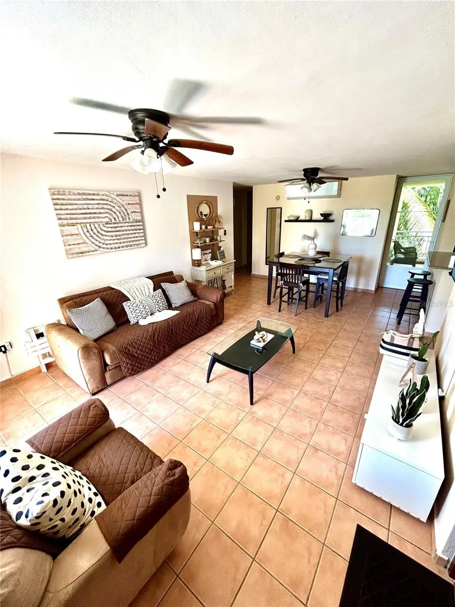 187 Sector El Martillo, Barrio Mediania Alta #F-304, Loiza, PR 00772 - Image #2