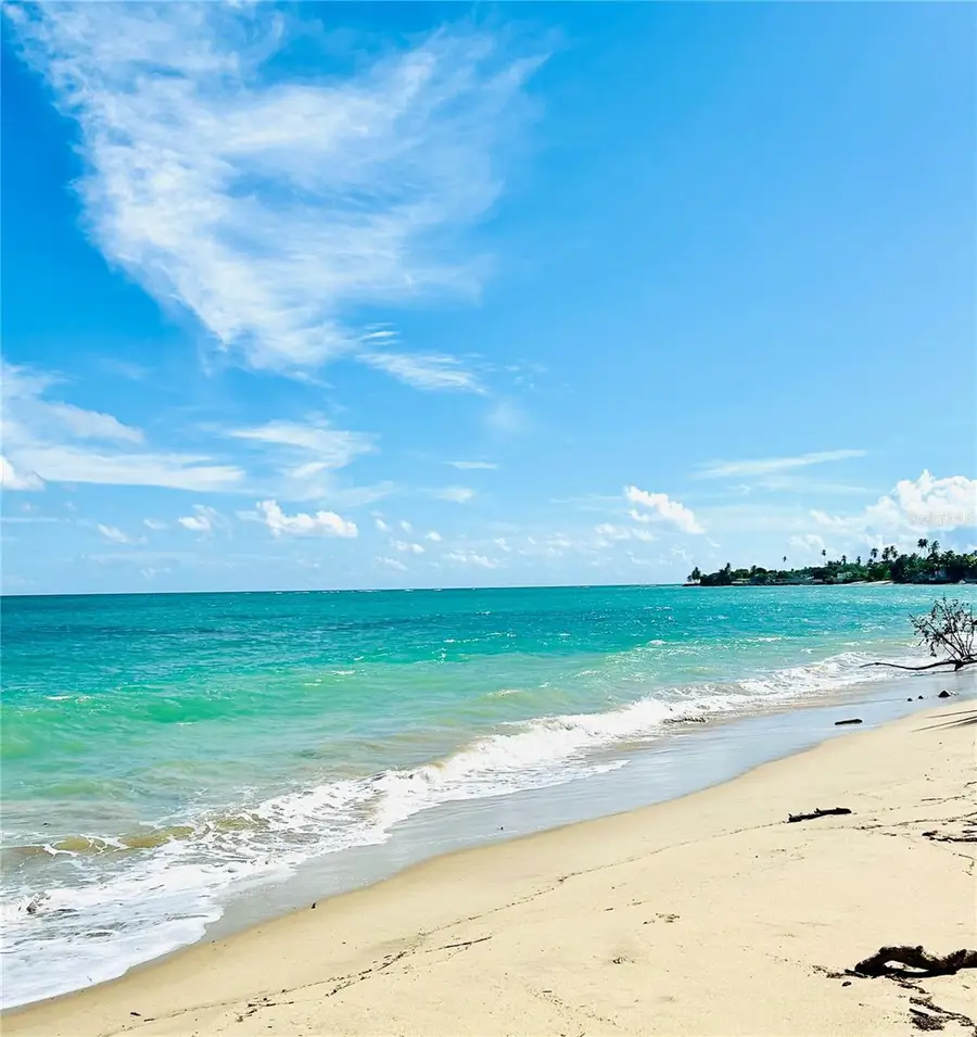 187 Sector El Martillo, Barrio Mediania Alta #F-304, Loiza, PR 00772 - Image #3