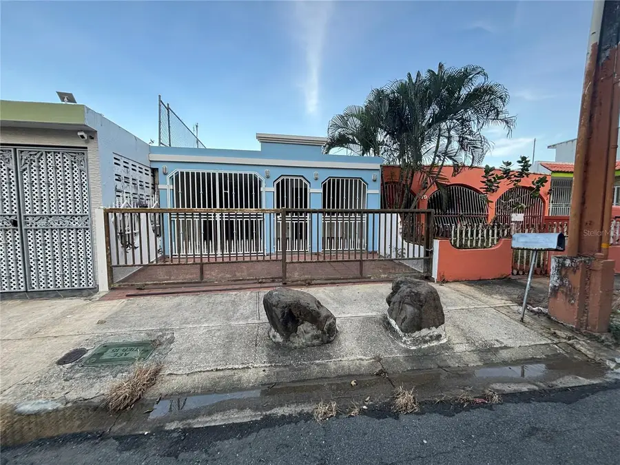 CALLE HORTENCIA Urb. La Marina #A4, Carolina, PR 00986 - Image #2