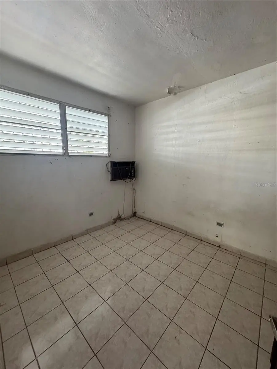 1685 C/ Santa Ins, San Juan, PR 00921 - Image #2