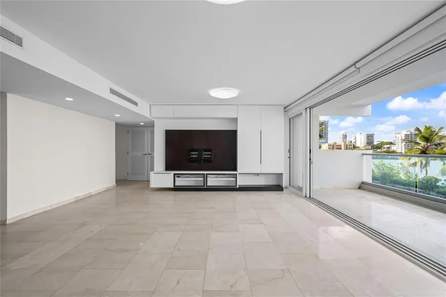 #6 Mariano Ramrez Bages - Laguna Terrace #1, San Juan, PR 00907 - Image #2