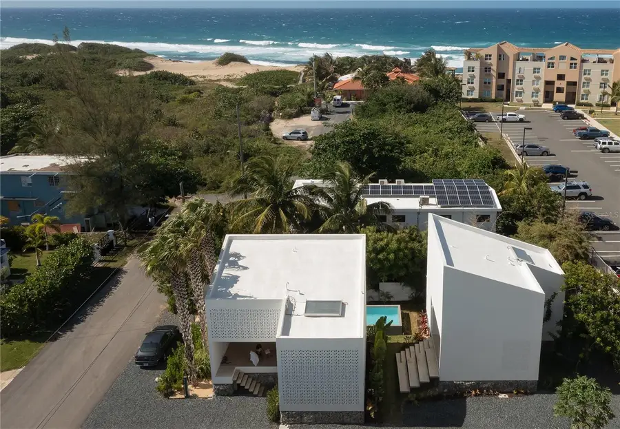 CASA BAJURA Calle Monte De Oca #7, Isabela, PR 00662 - Image #2