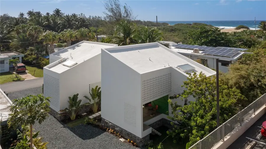 CASA BAJURA Calle Monte De Oca #7, Isabela, PR 00662 - Image #3