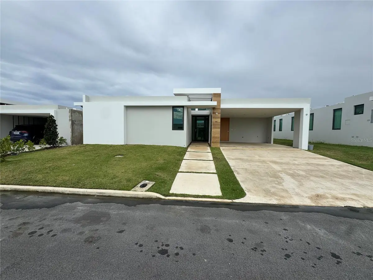 RESIDENCES AT RIO Iguazu St. #135, Bayamon, PR 00959 - Image #1