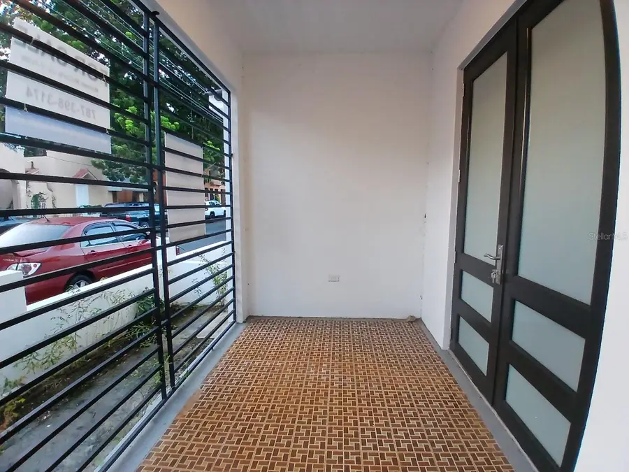 1002 Madrid Street, San Juan, PR 00925 - Image #2