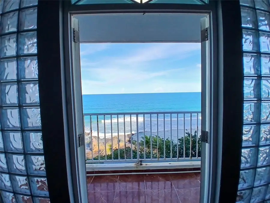 49-99 Cll Rosendo M Cintron #2C, Luquillo, PR 00773 - Image #2